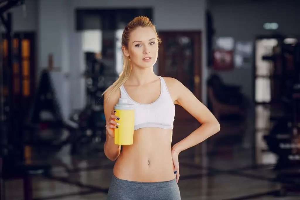 femme-salle-sport-nutrition.jpg femme-salle-sport-nutrition.jpg