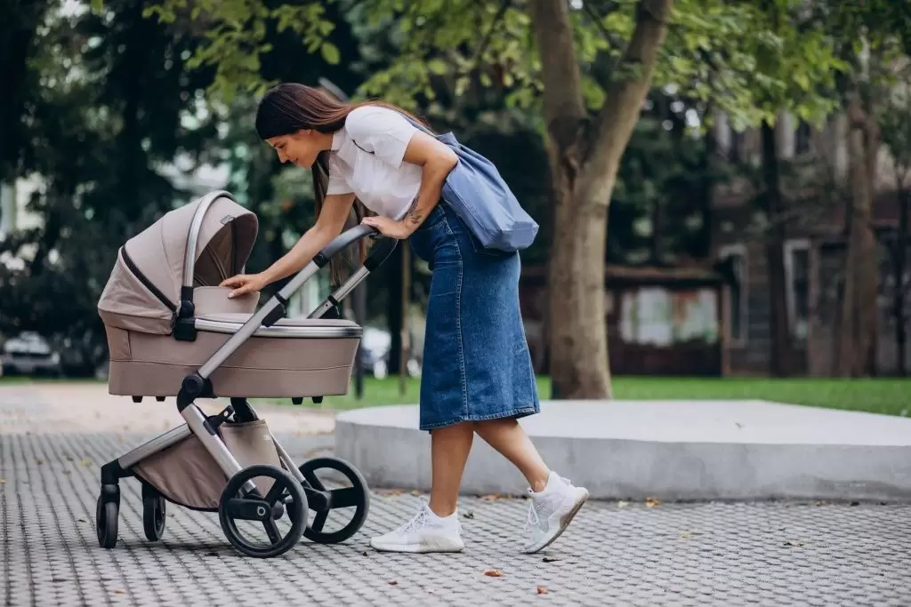 young-mother-walking-with-baby-stroller-in-park-2048x1366.jpg young-mother-walking-with-baby-stroller-in-park-2048x1366.jpg