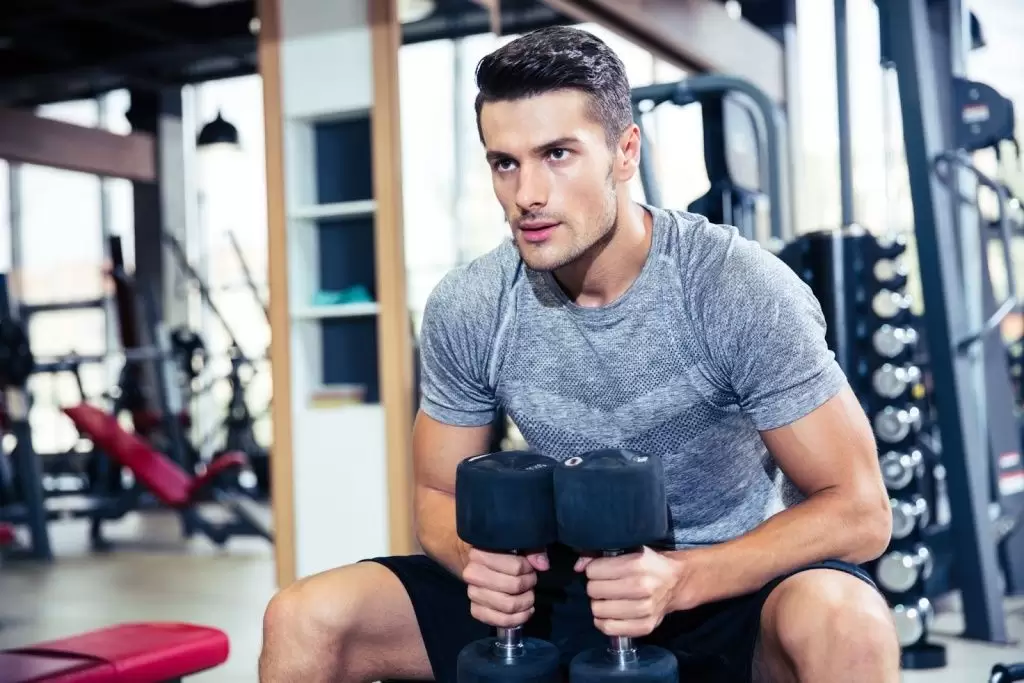muscle-myshtsy-trenirovka-atlet-ganteli-bitseps-fitness-trai.jpg muscle-myshtsy-trenirovka-atlet-ganteli-bitseps-fitness-trai.jpg